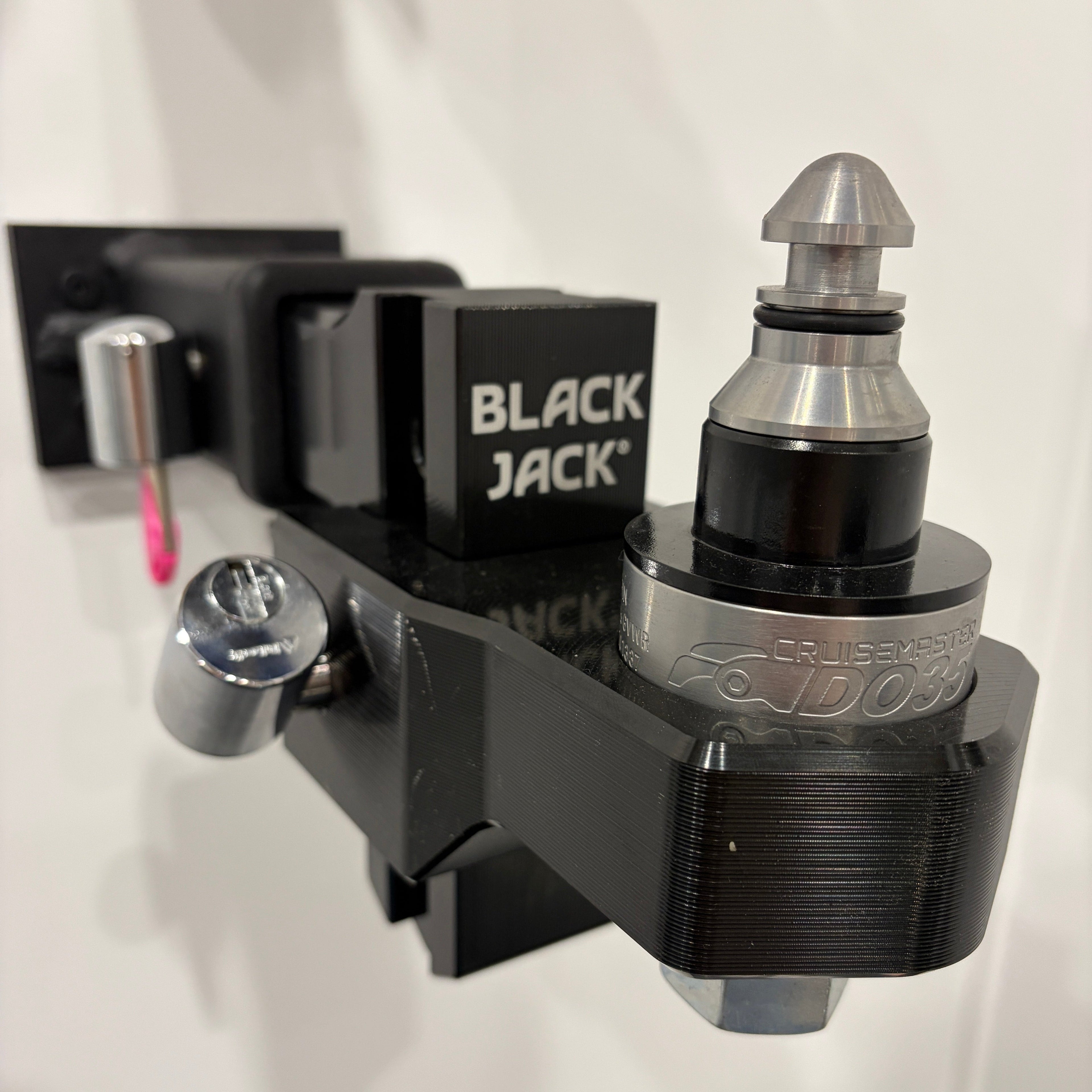 TALON BLACKJACK Hitch Lock